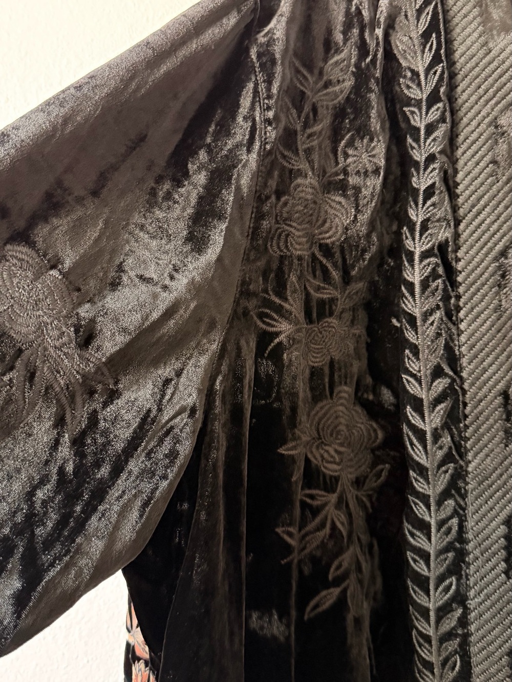 John Mark Black Velvet Floral Kimono with Pink & Cream Accents - Picture 8 of 13